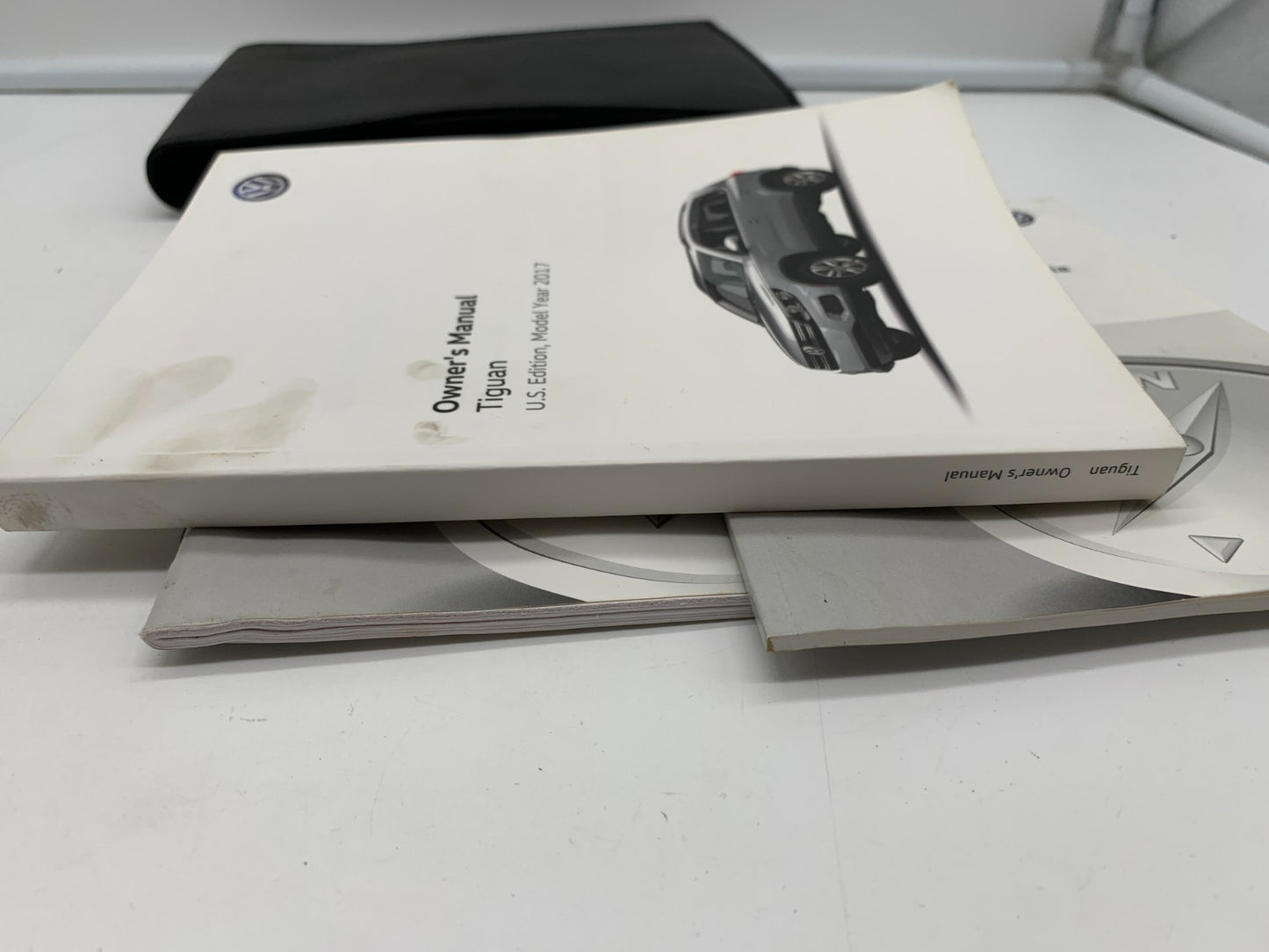 2017 Volkswagen Tiguan Owners Manual Set with Case OEM