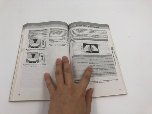 2018 Toyota Corolla Owners Manual OEM R01B11013