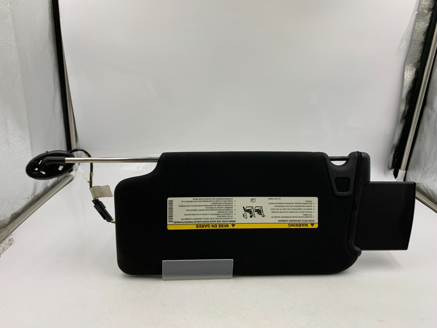 2012 Chrysler 300 Passenger Sun Visor Black Illuminated OEM E03B39061