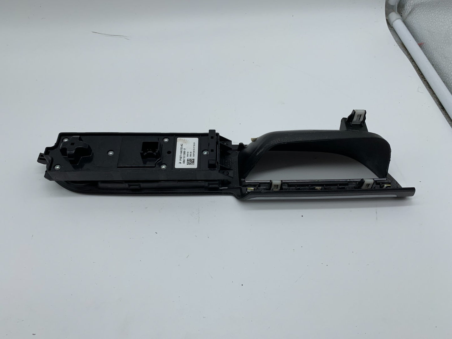 2012-2018 Ford Escape Master Power Window Switch OEM B03B54002