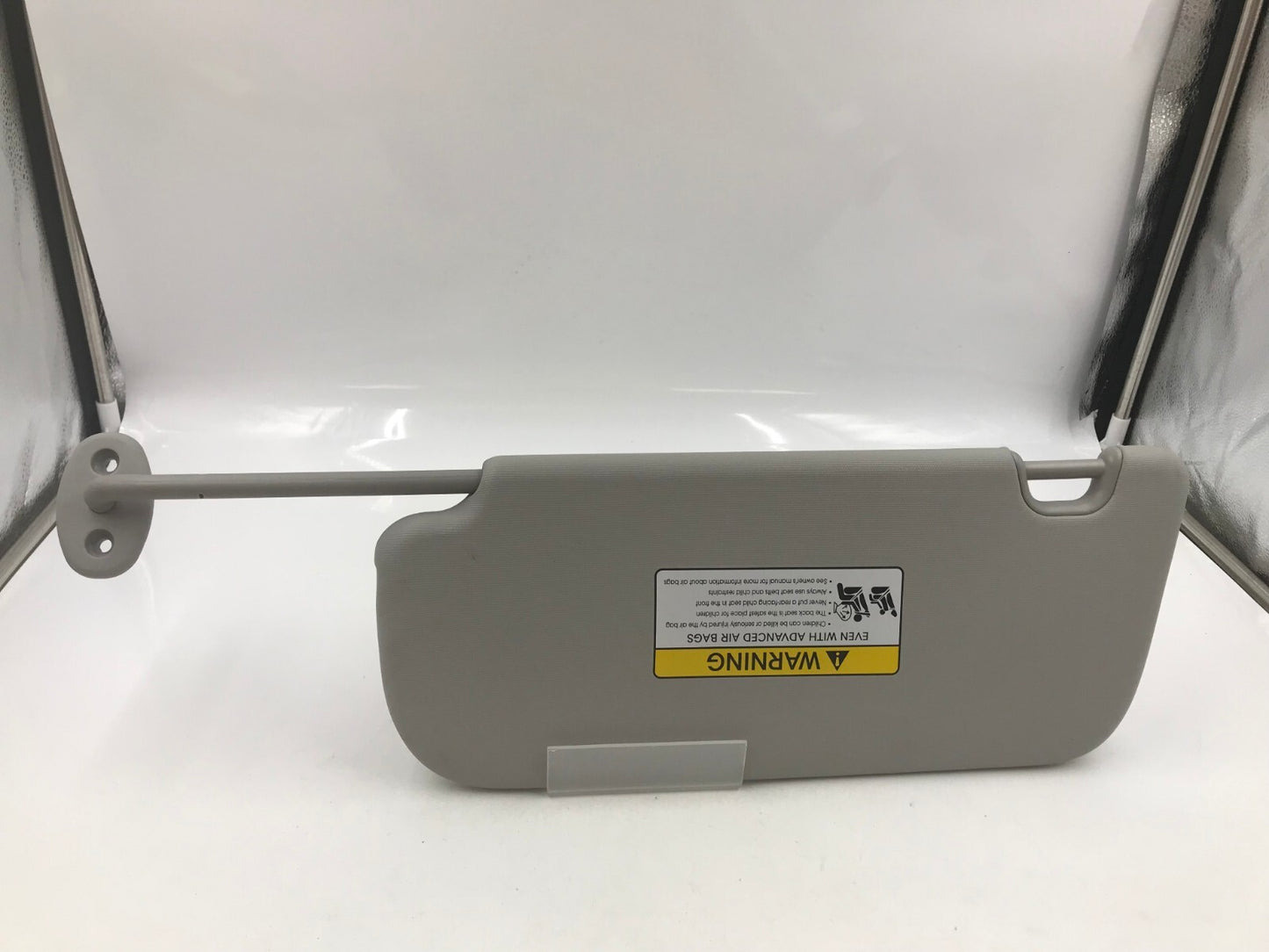 2014-2019 Kia Soul Passenger Sun Visor Gray OEM E02B29062