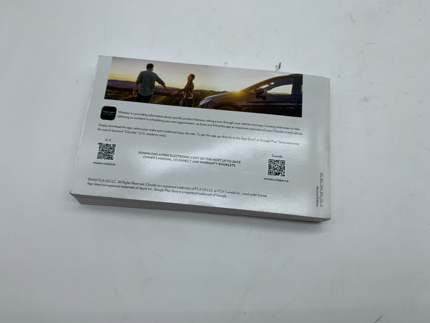 2018 Chrysler Pacifica and Voyager Owners Manual Set OEM B01B22009