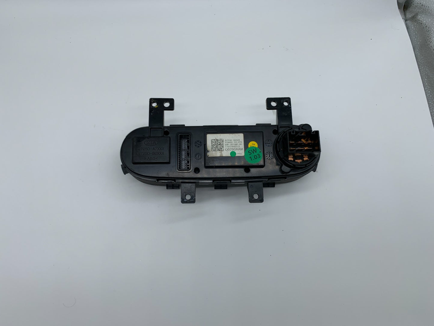 2017-2018 Kia Forte AC Heater Climate Control Unit OEM C03B56006