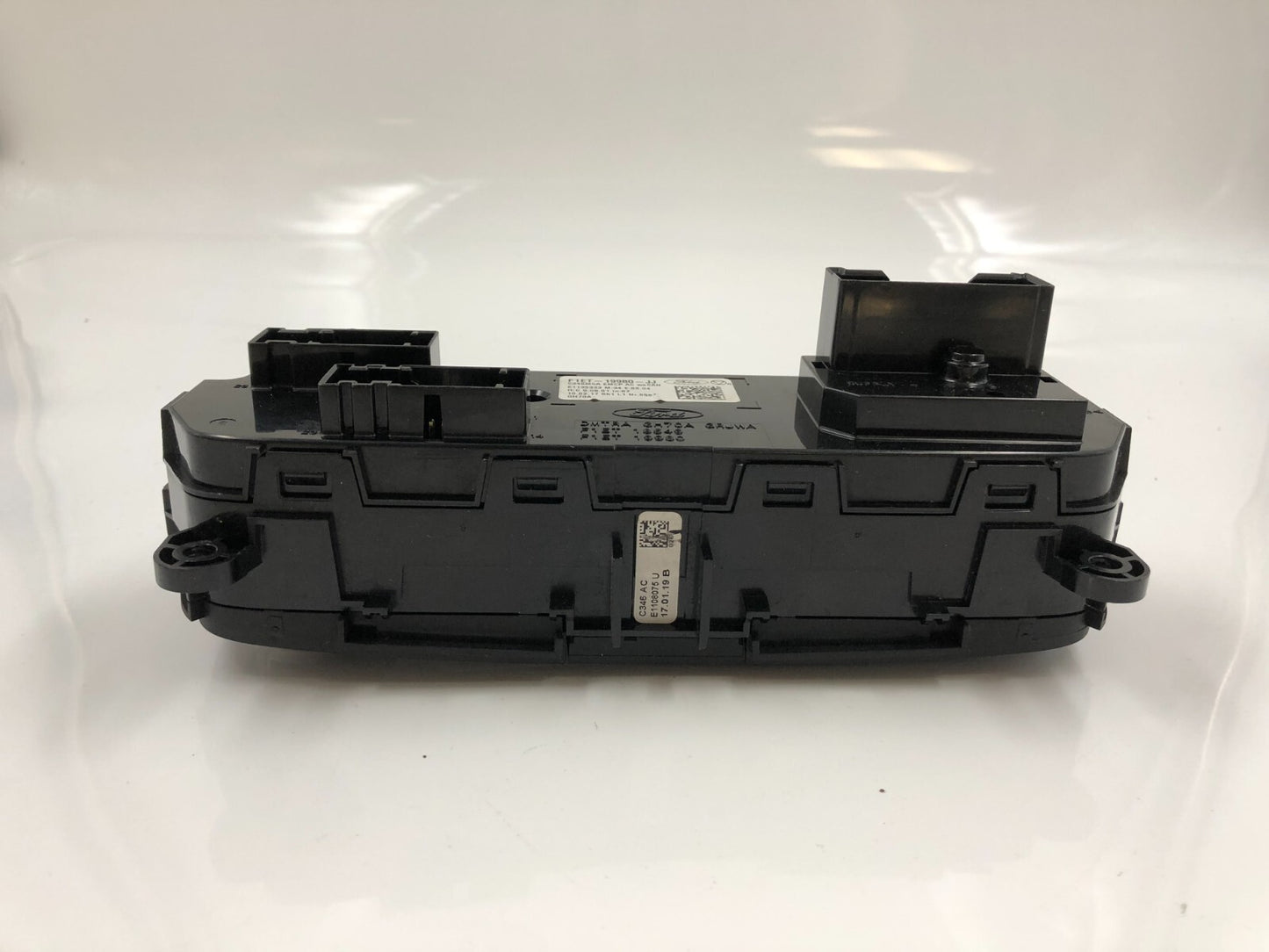 2015-2018 Ford Focus AC Heater Climate Control Unit OEM D03B49082