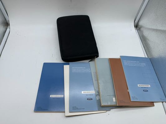 2008 Ford Expedition Owners Manual Set with Case OEM R01B18020