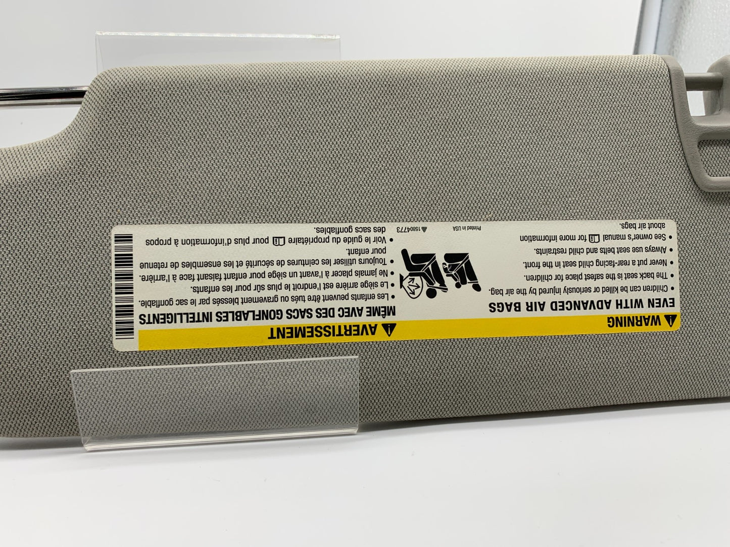 2013-2016 Chevrolet Malibu Passenger Sunvisor Gray Illuminated OEM B03B04011