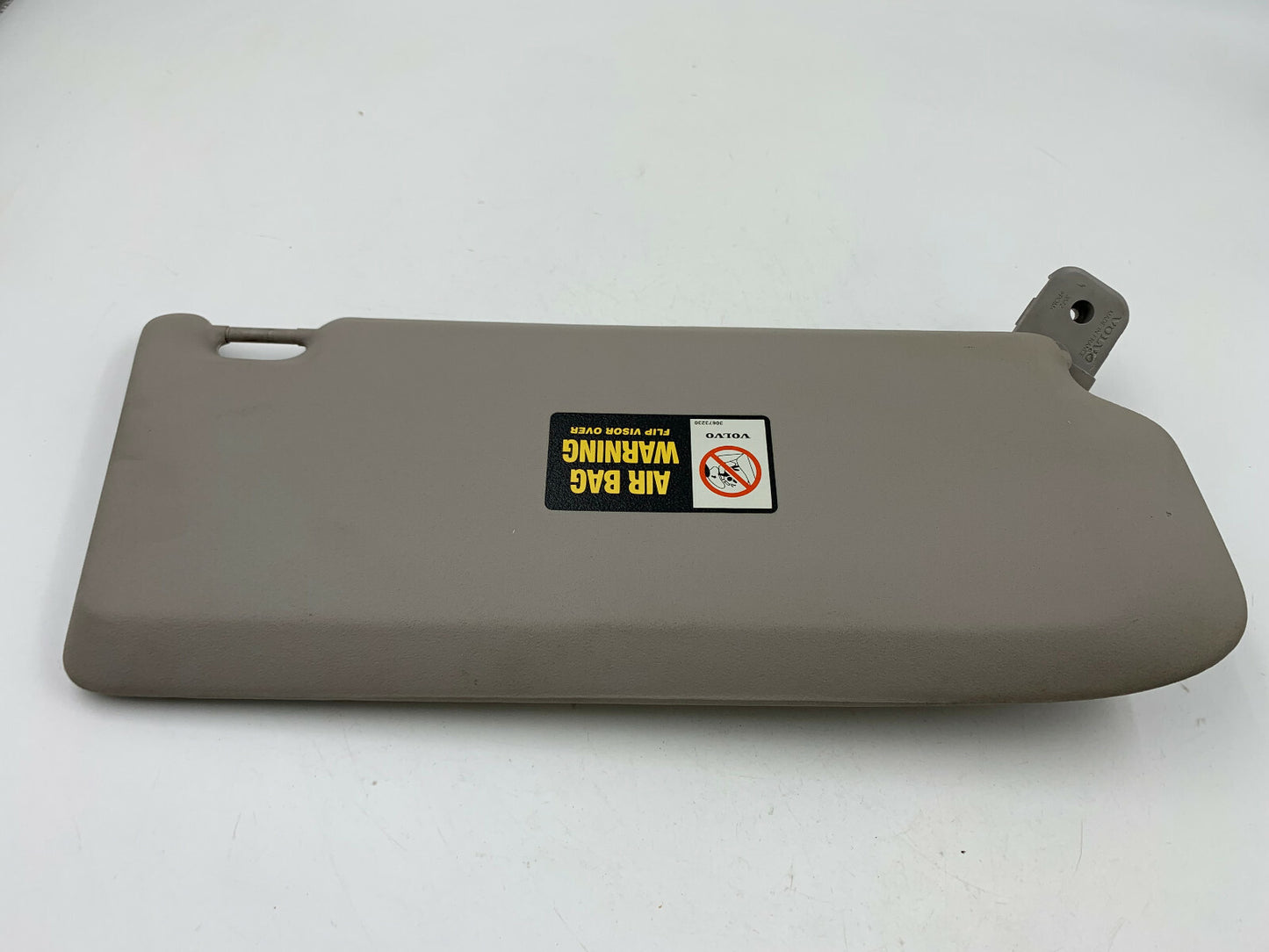 2005-2006 Volvo S50 Driver Sun Visor Gray Illuminated OEM C02B17082