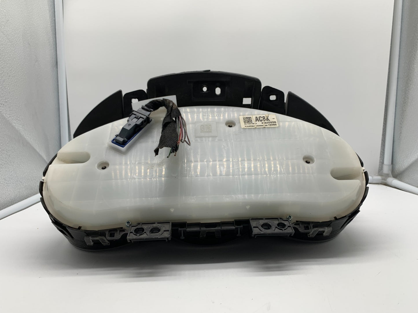 2012 Chevrolet Cruze Speedometer Instrument Cluster 76562 Miles OEM C04B06002
