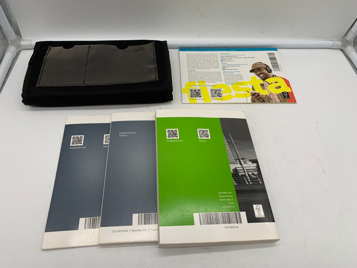 2015 Ford Fiesta Owners Manual Set with Case OEM E03B32010