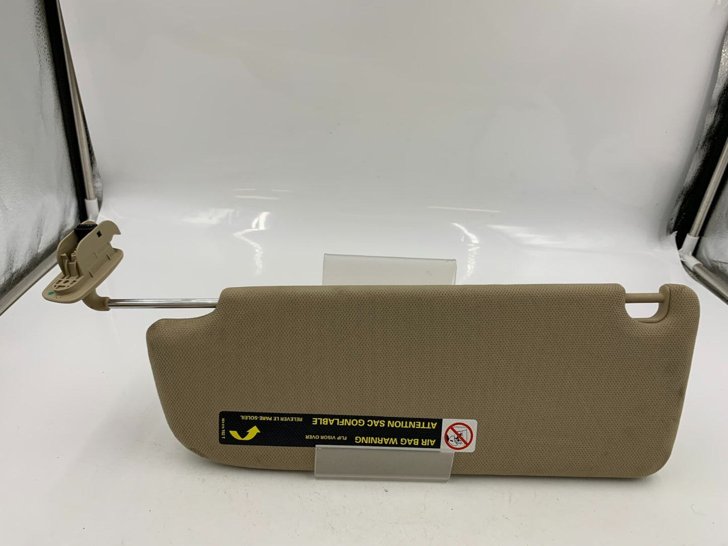 2005-2011 Audi A6 Passenger Sun Visor Brown Illuminated OEM E02B20067