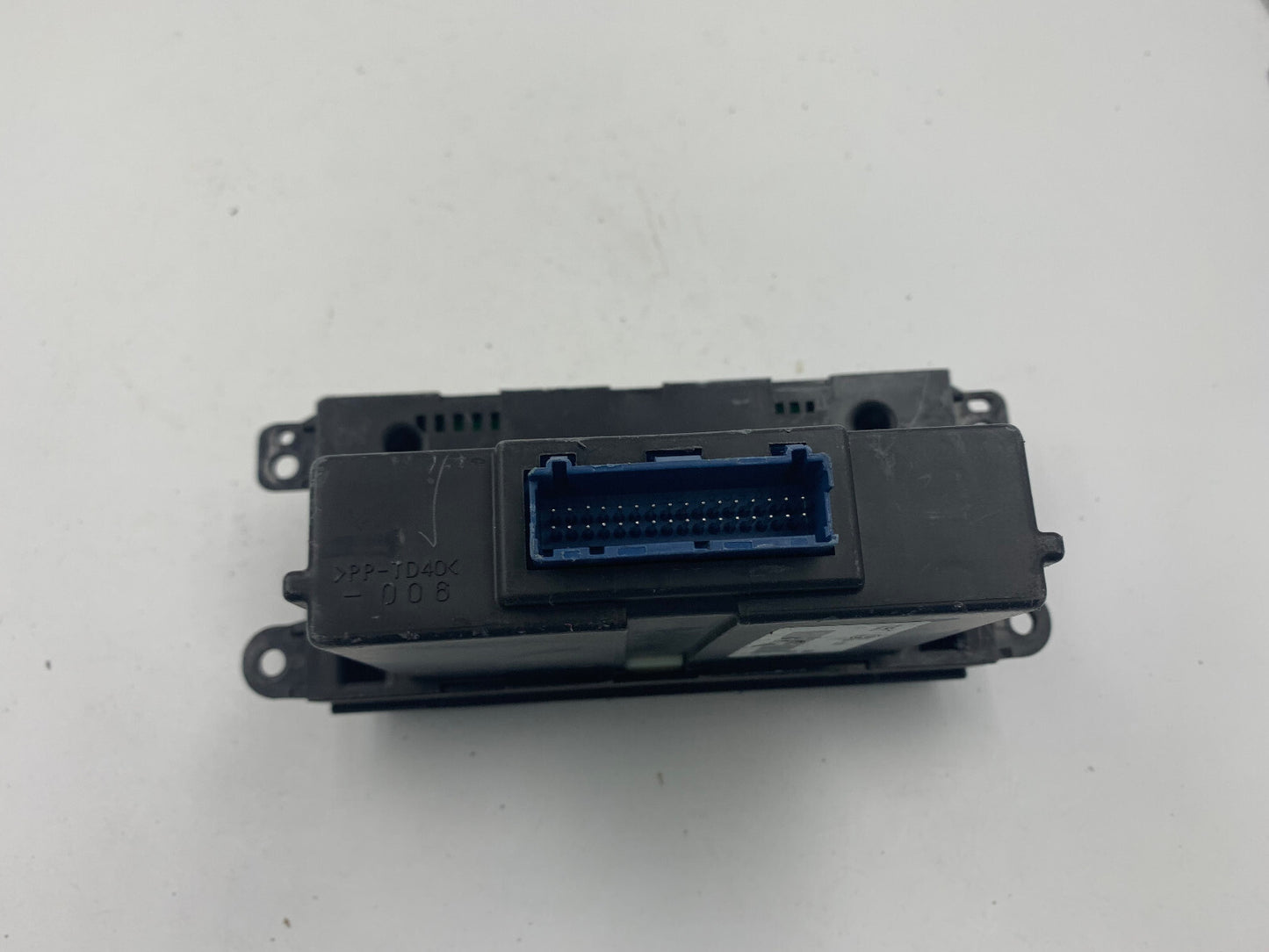 2007 Cadillac CTS AC Heater Climate Control OEM B33005