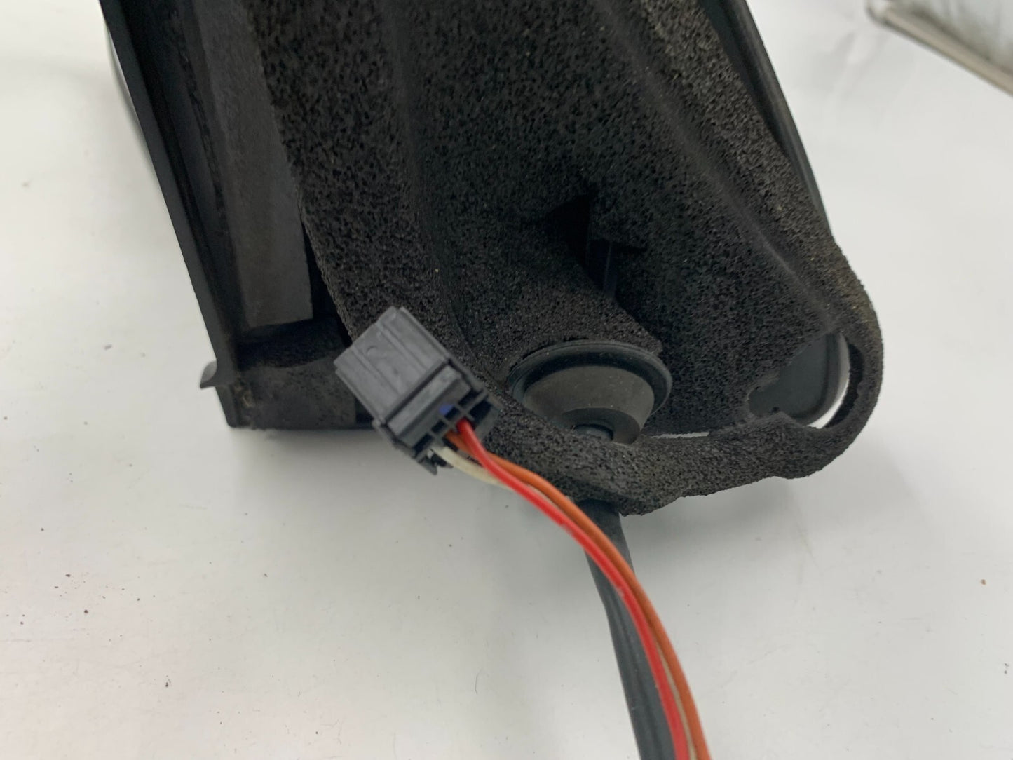 2002-2007 Jeep Liberty Driver Side View Power Door Mirror Black OEM D04B68001