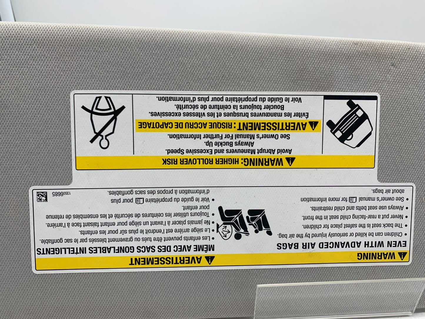 2021-2023 Chevrolet Trailblazer Driver Sun Visor Gray Illuminated OEM A01B56002