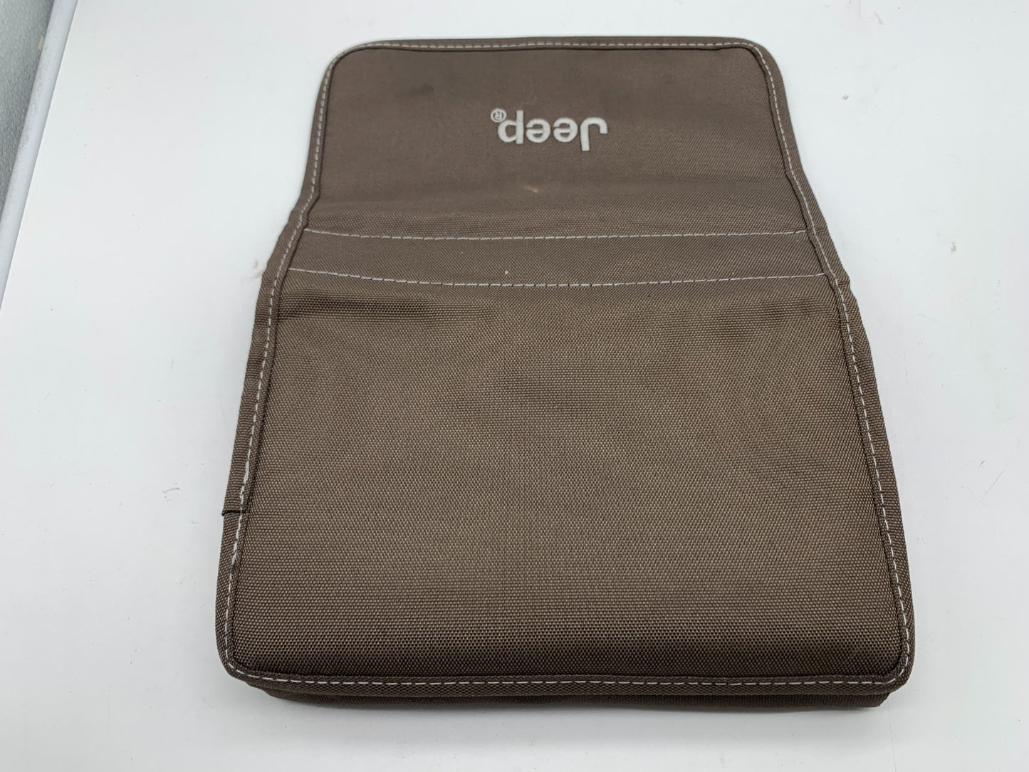 2017 Jeep Renegade Owners Manual Set with Case OEM B03B23021