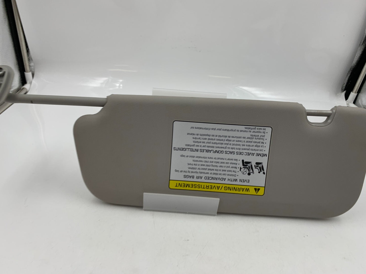 2017-2018 Kia Forte Passenger Sun Visor Gray OEM C01B14008