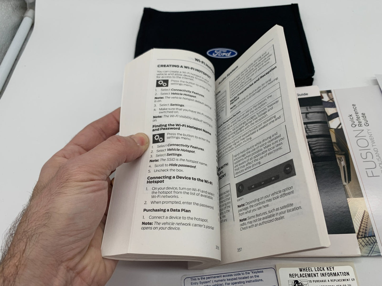 2020 Ford Fusion Owners Manual Set with Case OEM D03B43002