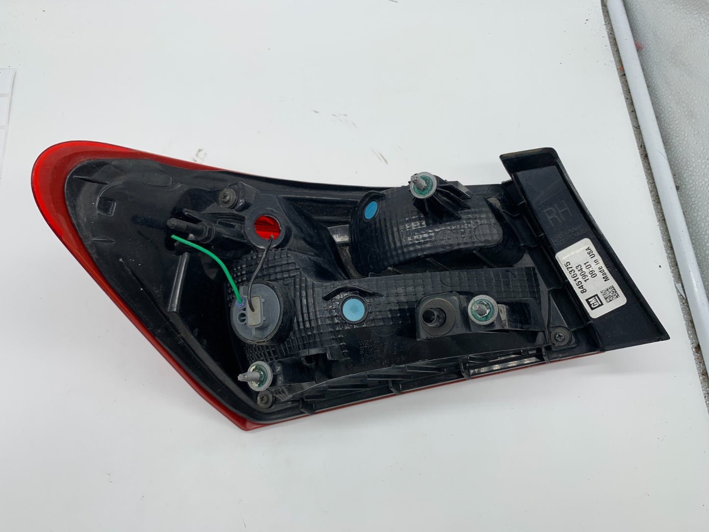 2016-2023 Chevrolet Malibu Passenger Side Tail Light Taillight OEM D02B68002