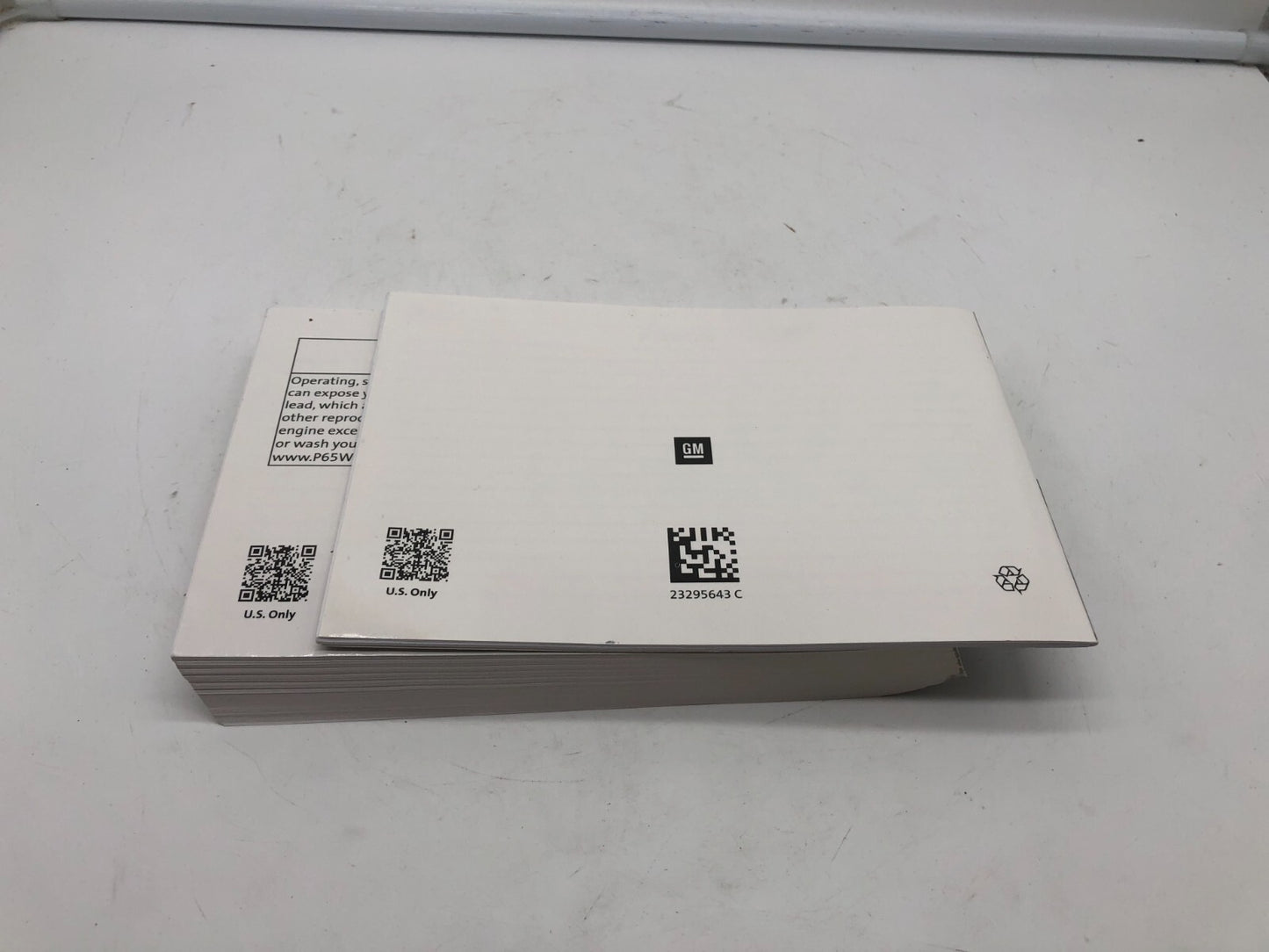 2019 Chevrolet Traverse Owners Manual Set OEM D02B01059