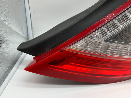 2013-2016 Lincoln MKS Passenger Side Tail Light Taillight OEM B03B51002
