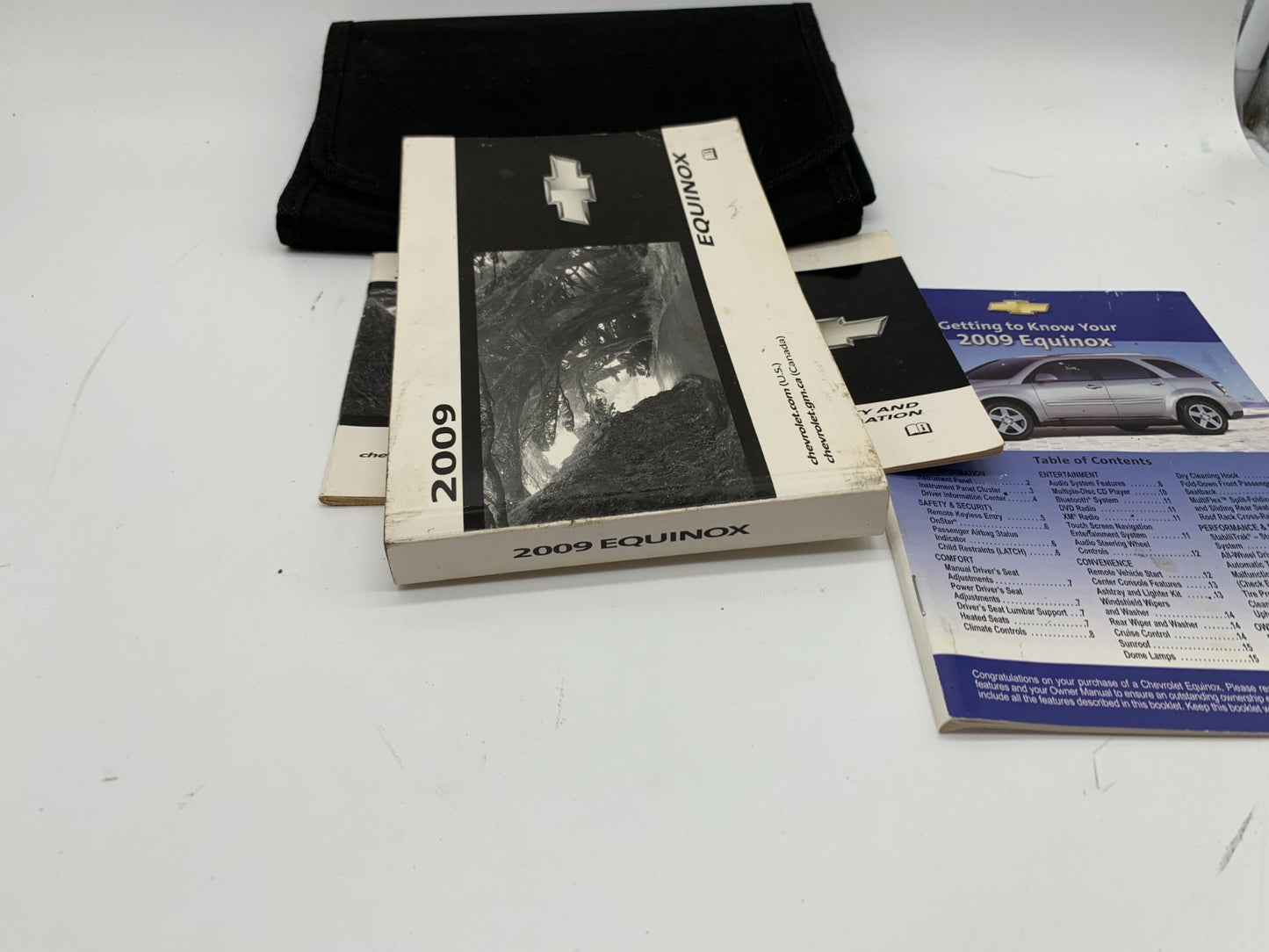 2009 Chevrolet Equinox Owners Manual Set with Case OEM B01B04048