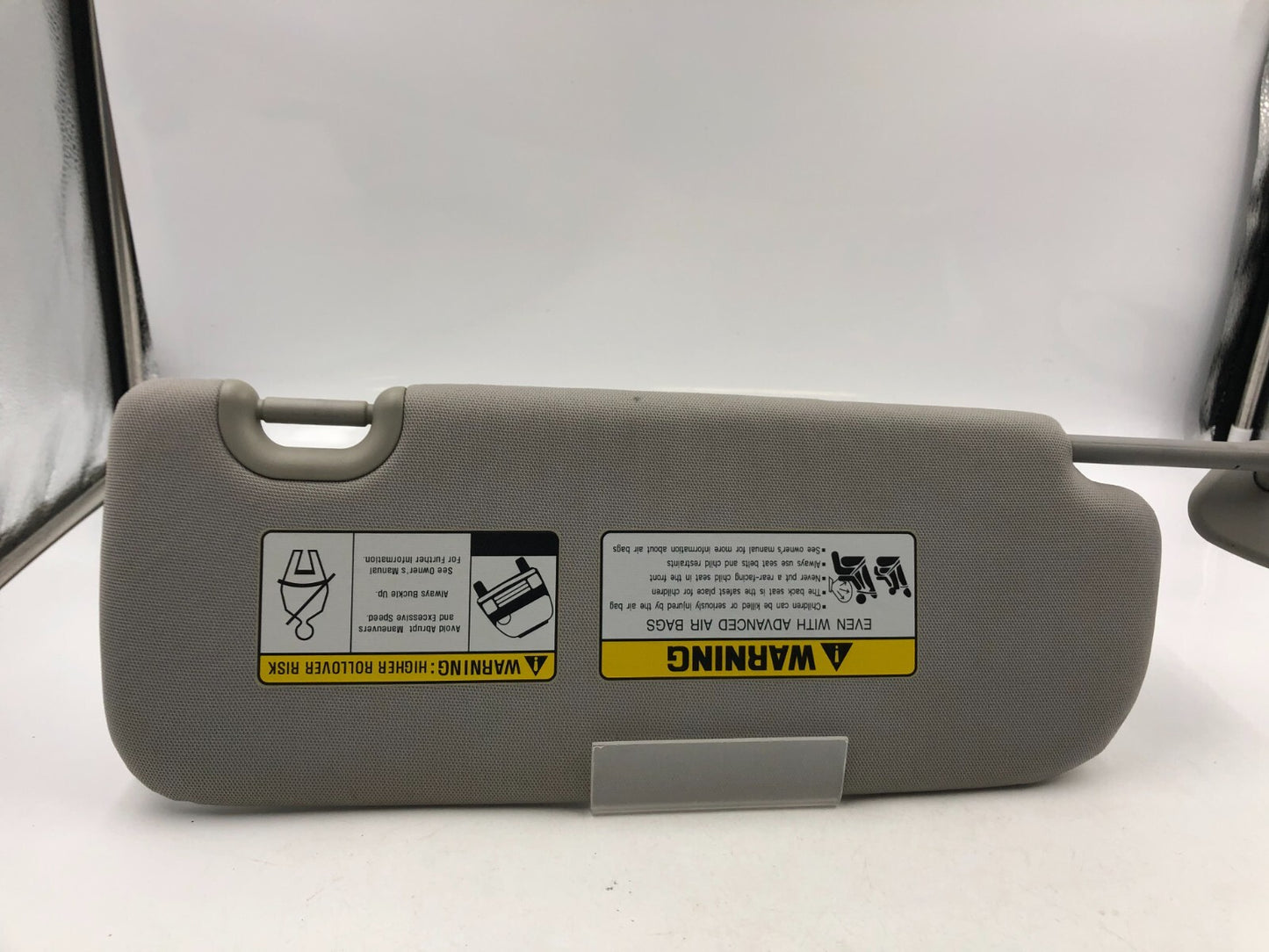 2013-2018 Hyundai Santa Fe Driver Sun Visor Sunvisor Gray OEM A01B09040