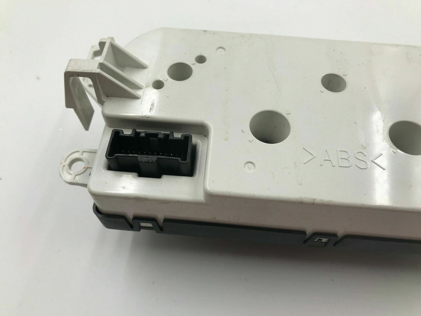 2007-2009 Mazda CX-7 CX7 AC Heater Climate Control Unit OEM C04B03006