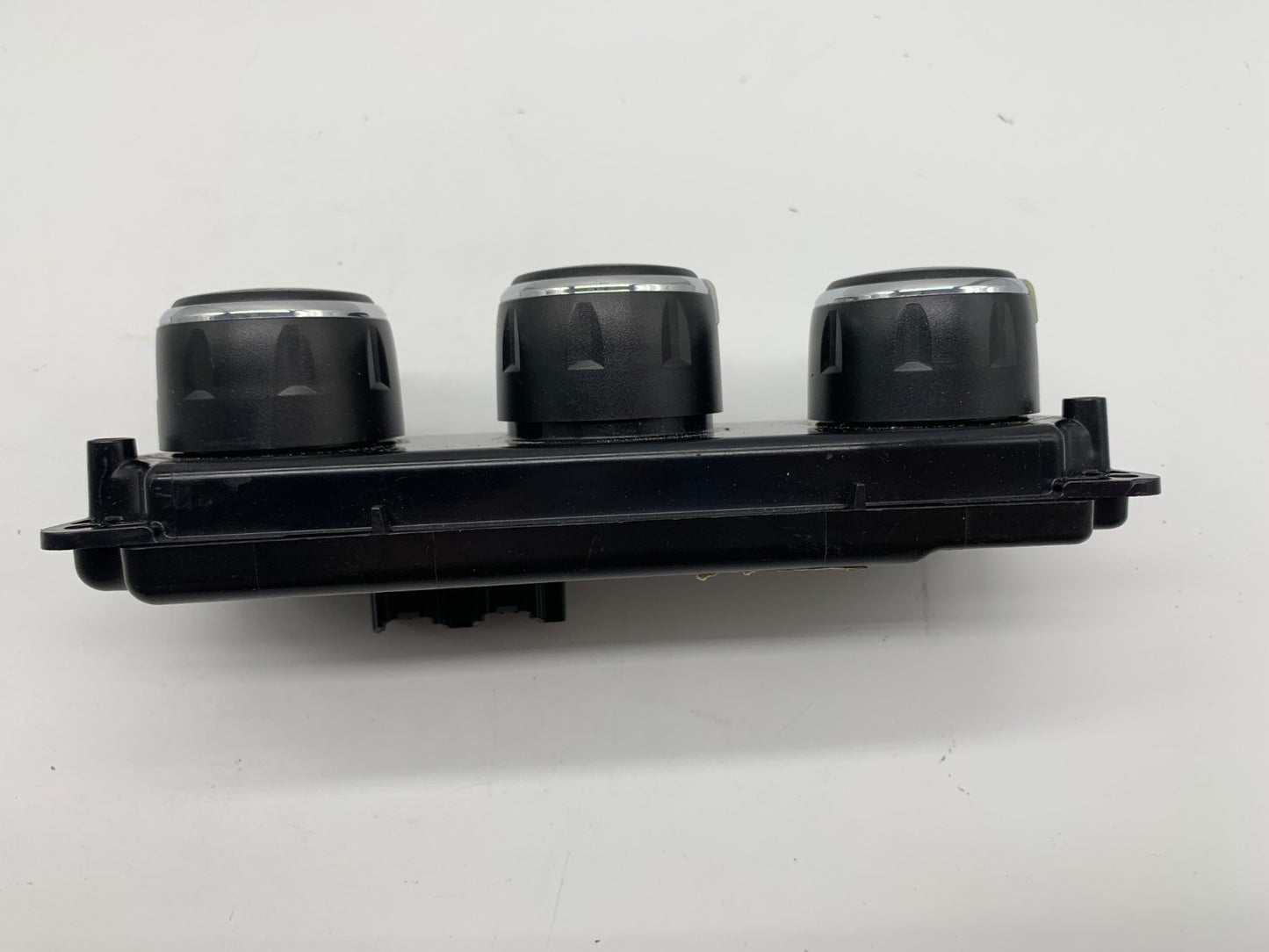 2011-2014 Chrysler 200 AC Heater Climate Control Unit OEM C03B66017