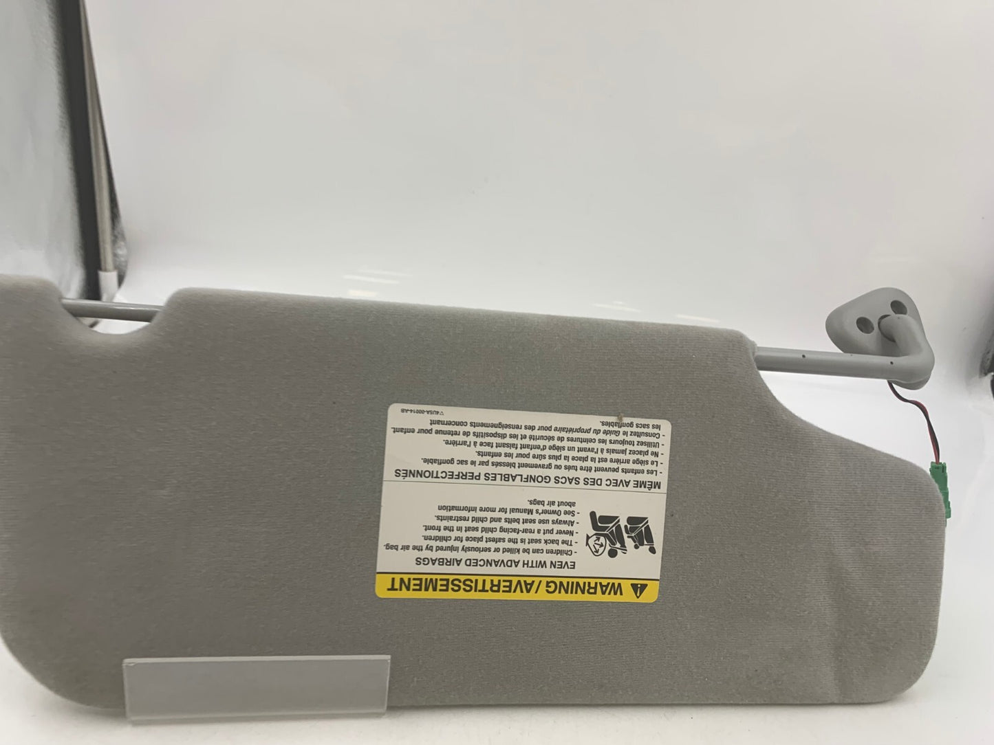 2005-2007 Ford Freestyle Driver Sun Visor Gray Illuminated OEM C03B02087