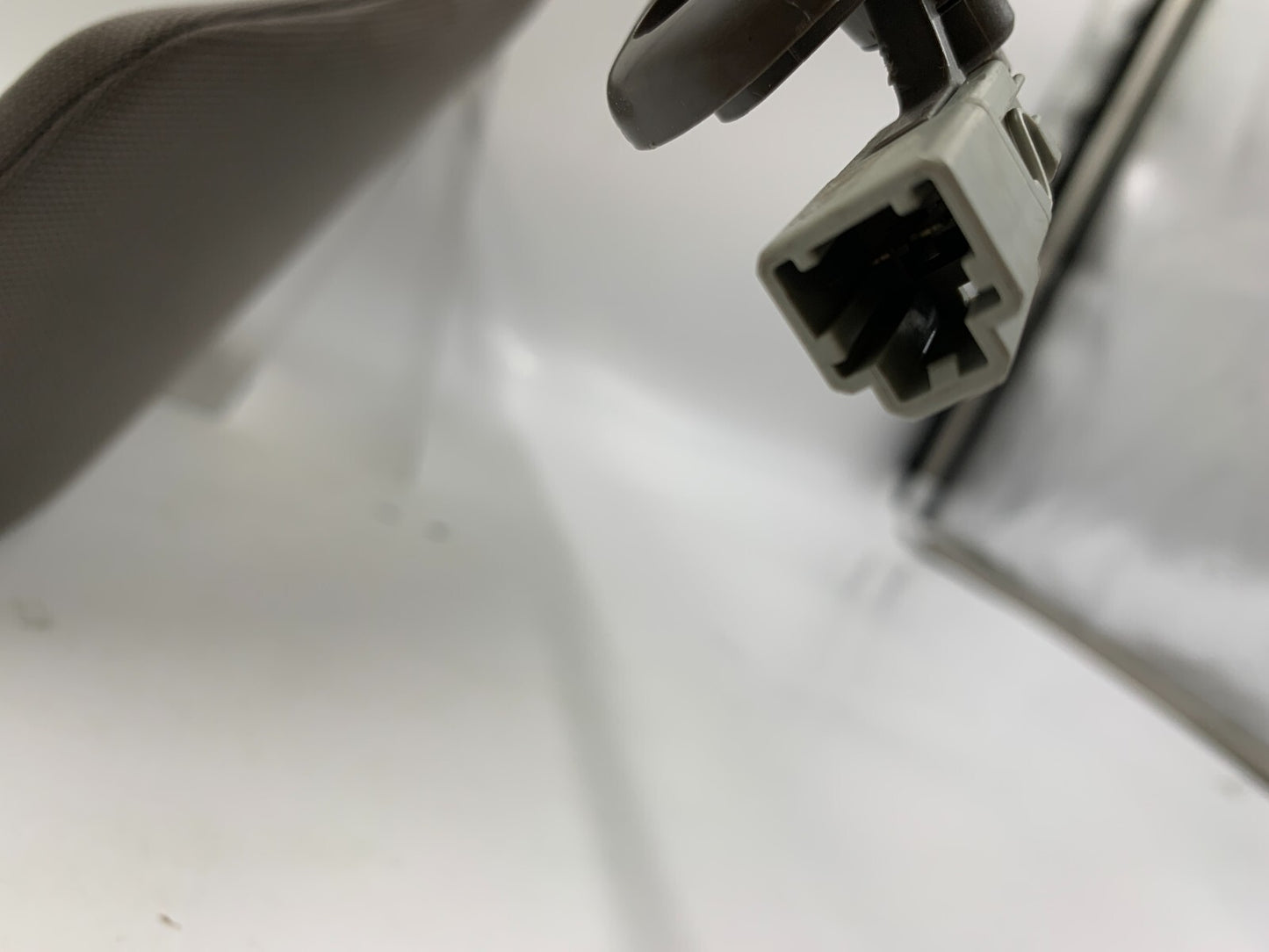 2006-2010 Honda Odyssey Driver Sun Visor Dark Gray Illuminated OEM E01B29032