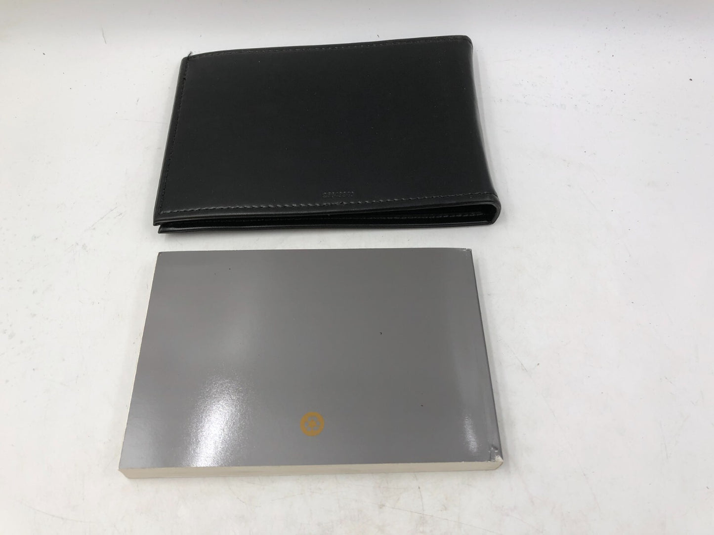 2000 Cadillac Deville Owners Manual Set with Case OEM B04B30005