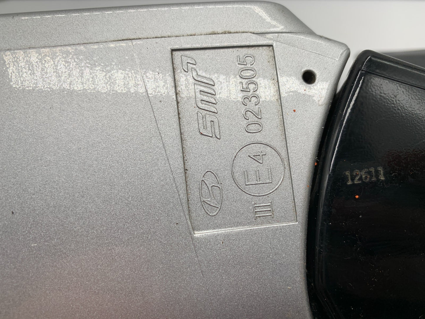 2012-2013 Hyundai Azera Driver Side View Power Door Mirror Silver OEM B04B23026