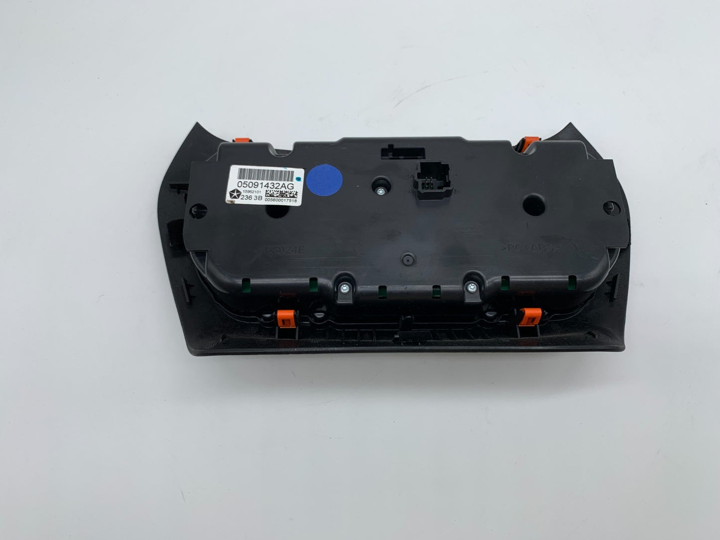 2019-2023 Jeep Cherokee Climate Control AC Heater Unit OEM C03B50004