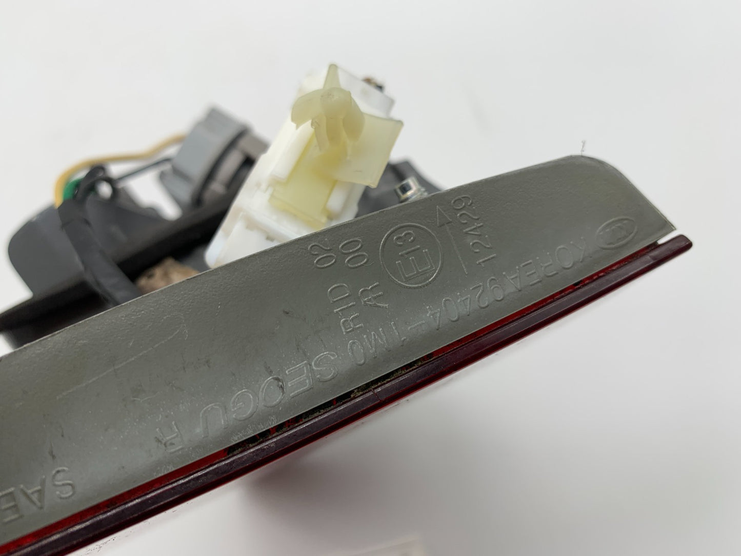 2011-2013 Kia Forte Passenger Side Lid Mounted Tail Light Taillight C03B23022