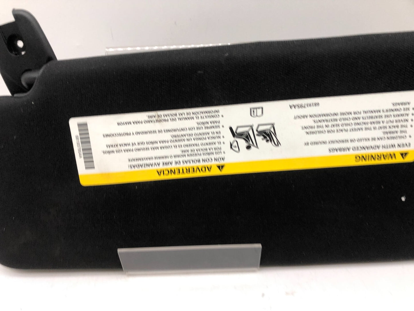 2015 Chrysler 200 Passenger Sun Visor Black Illuminated OEM A01B31013