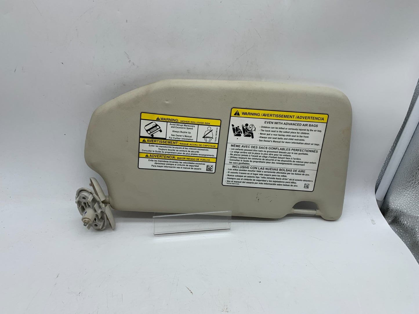 2021-2022 Ford EcoSport Driver Side Sun Visor Sunvisor Gray OEM D02B43006