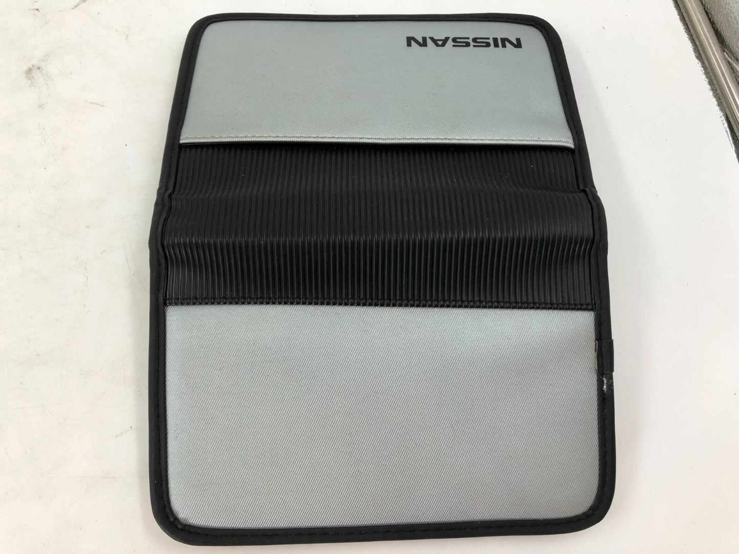 2007 Nissan Sentra Owners Manual Set with Case OEM D02B61008