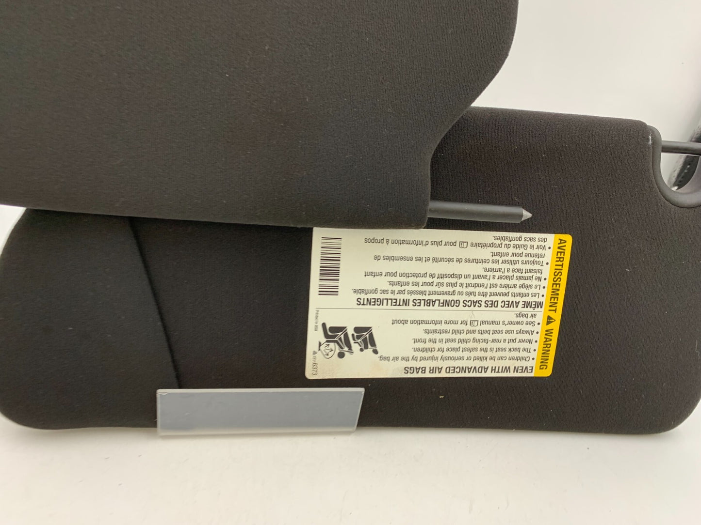 2006-2007 Cadillac DTS Passenger Sun Visor Black Illuminated OEM B03B05081