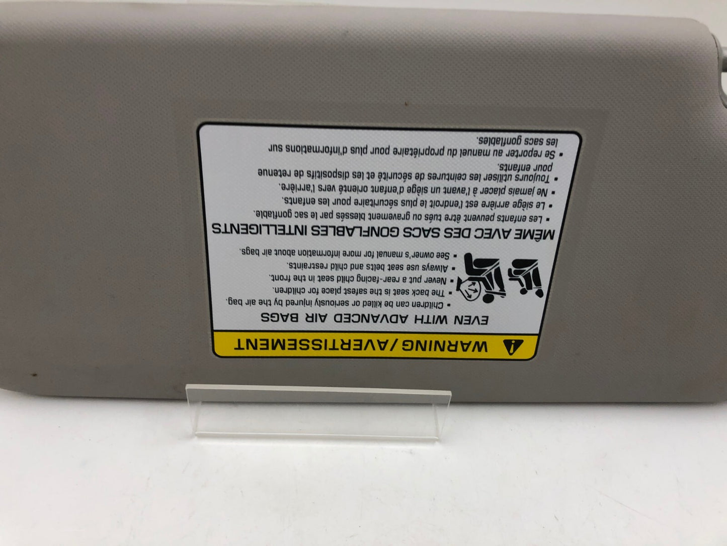 2017-2018 Kia Forte Passenger Sun Visor Gray OEM C02B24014