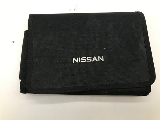 2016 Nissan Rogue Owners Manual Set with Case OEM C04B22035