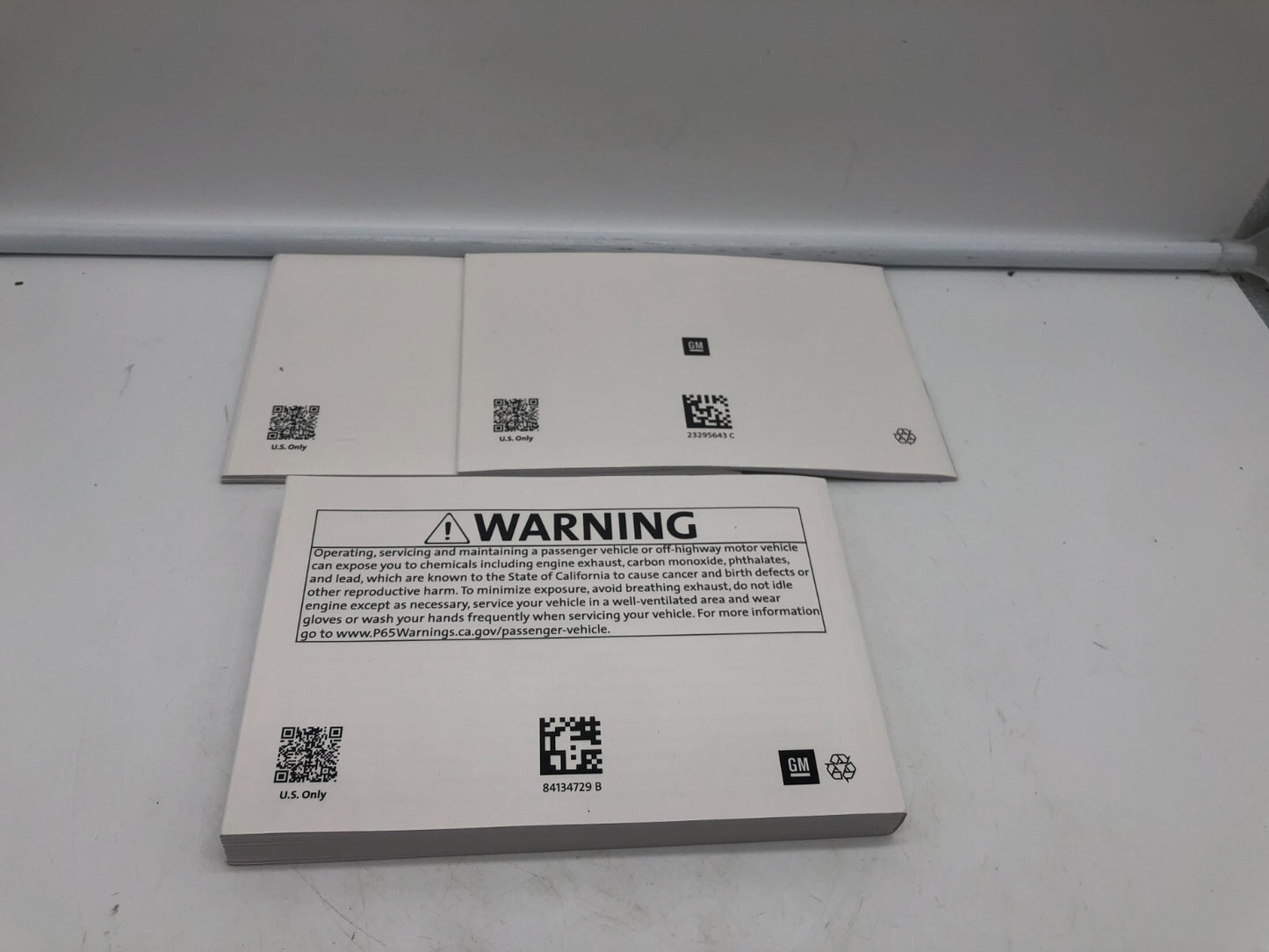 2019 Chevrolet Equinox Owners Manual Set OEM A01B41002