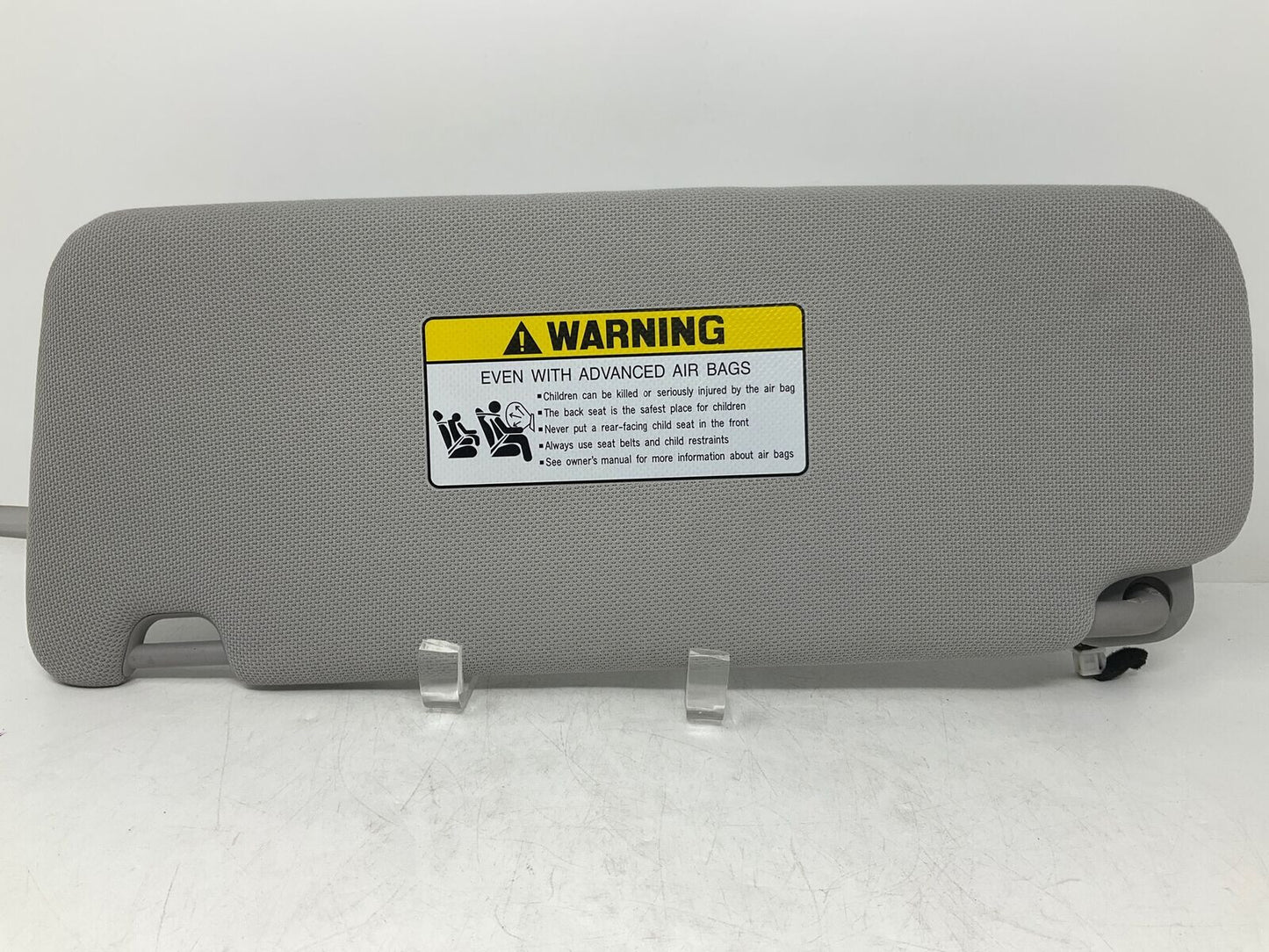 2015-2019 Hyundai Sonata Passenger Sun Visor Gray Illuminated OEM A01B39040