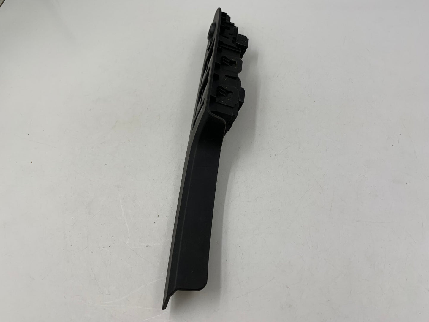 2013 Cadillac ATS Master Power Window Switch OEM B04B31024