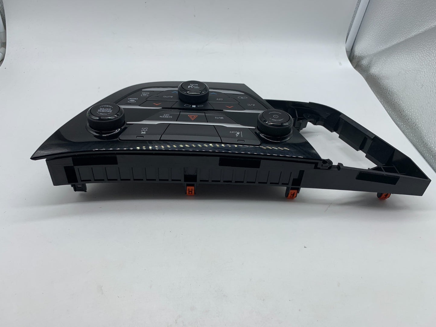 2018-2020 Chrysler Pacifica Climate Control 3 Zone AC Heater Unit OEM D03B50003