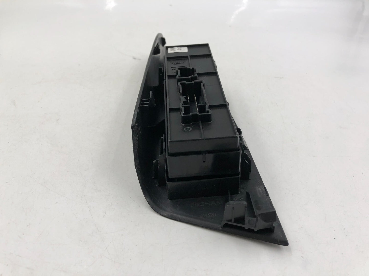 2013-2019 Nissan Sentra Master Power Window Switch OEM C04B10008