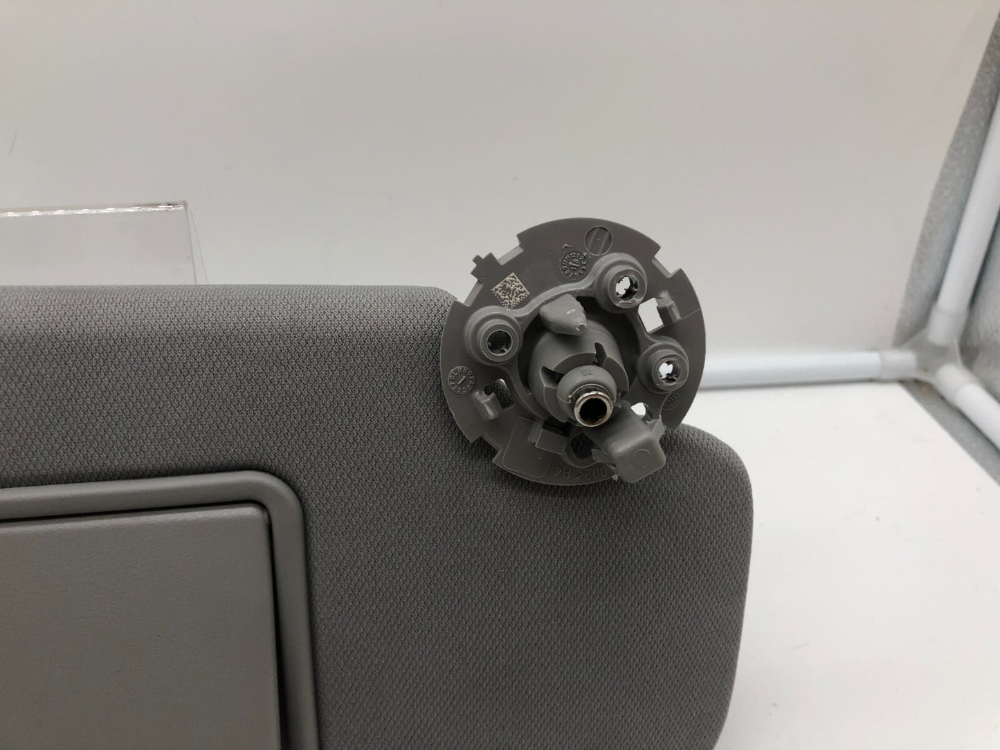 2016-2023 Chevrolet Malibu Passenger Sun Visor Gray OEM C02B46010