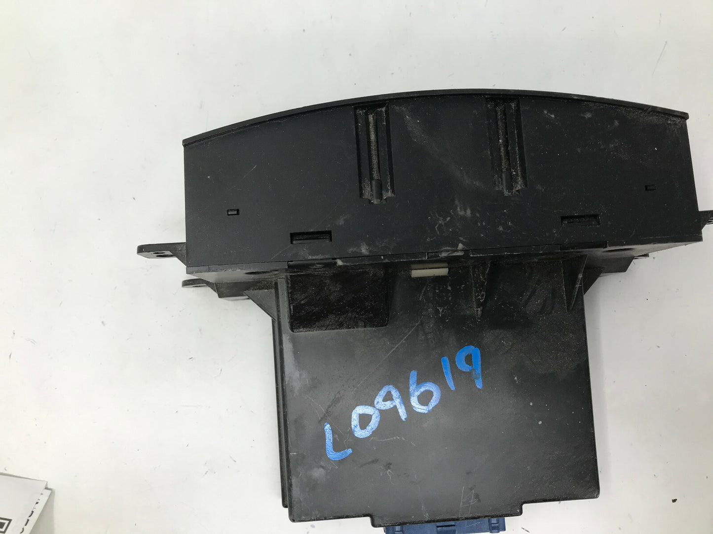 2005-2006 Cadillac CTS AC Heater Climate Control Unit OEM D02B45009