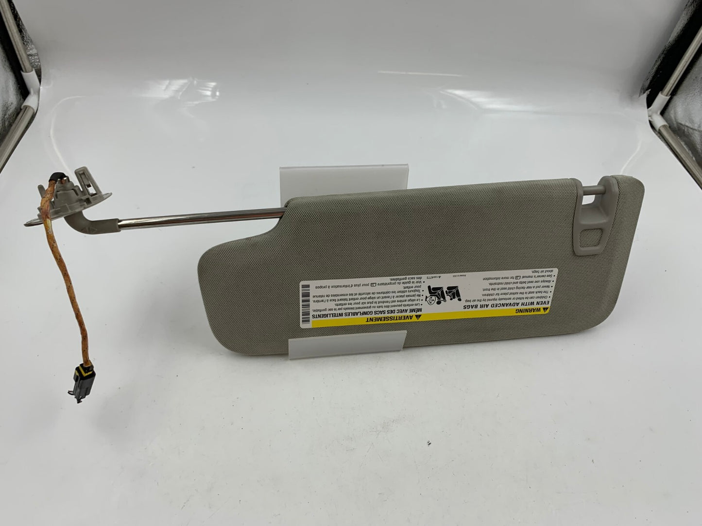 2013-2016 Chevrolet Malibu Passenger Sunvisor Gray Illuminated OEM