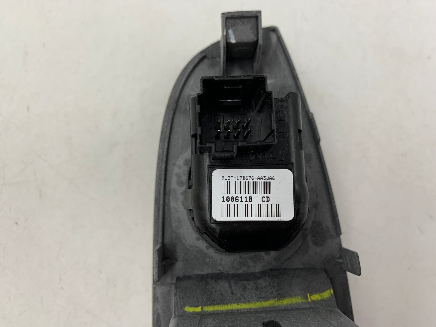 2010-2011 Mercury Milan Master Power Window Switch OEM D04B45074