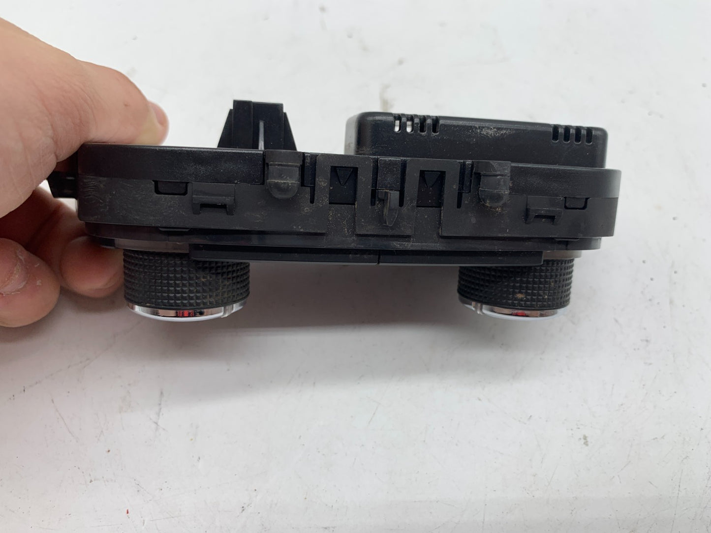 2017-2022 Buick Encore AC Heater Climate Control OEM B02B04054