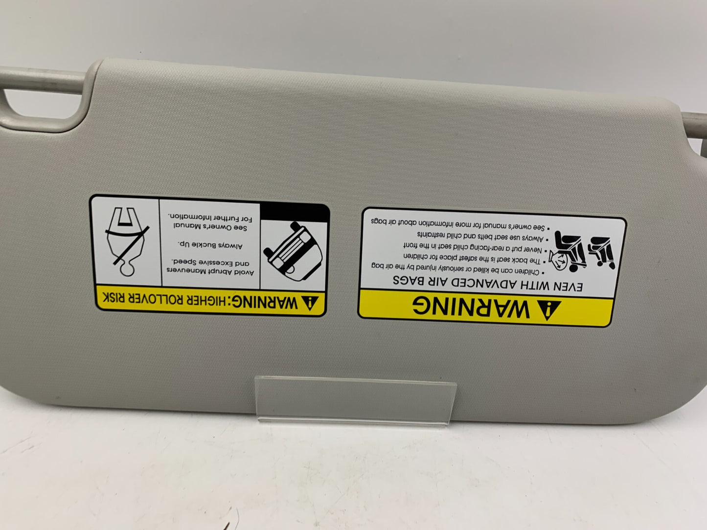 2014-2019 Kia Soul Driver Sun Visor Illuminated Gray OEM C02B12068